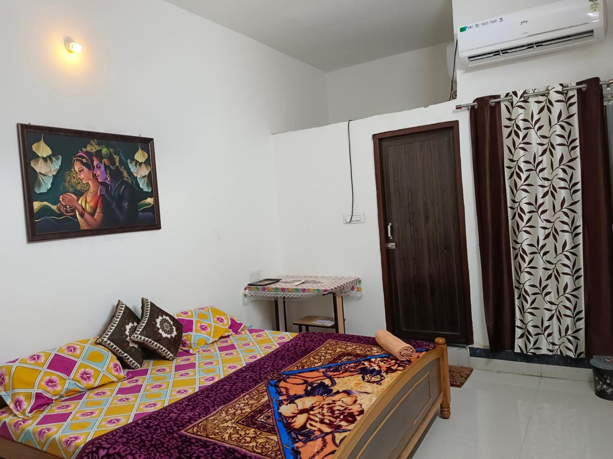 Pratibha Home Stay Jabalpur Exterior photo