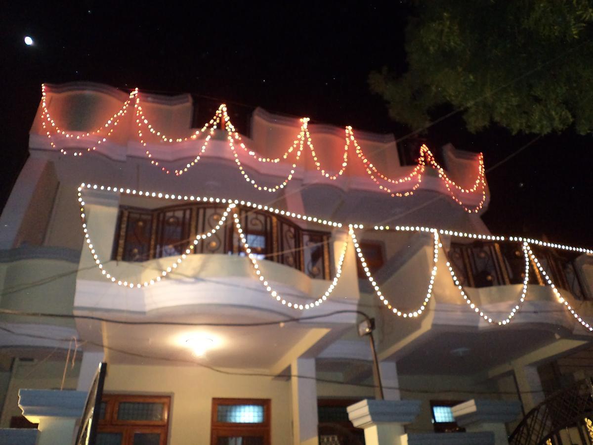Pratibha Home Stay Jabalpur Exterior photo