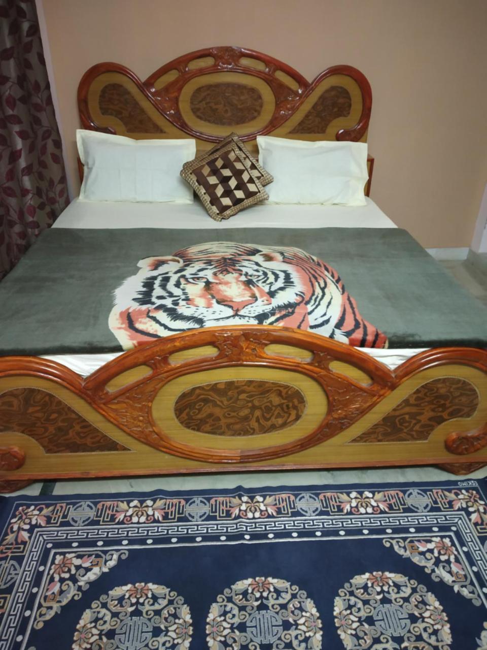 Pratibha Home Stay Jabalpur Exterior photo